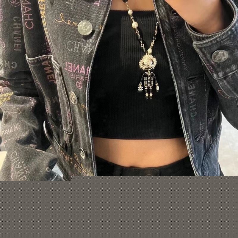 Ch*el brooches